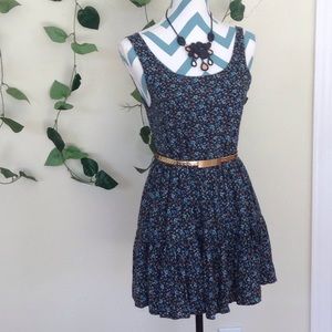 Super Cute & Sexy Forever 21 Floral Dress